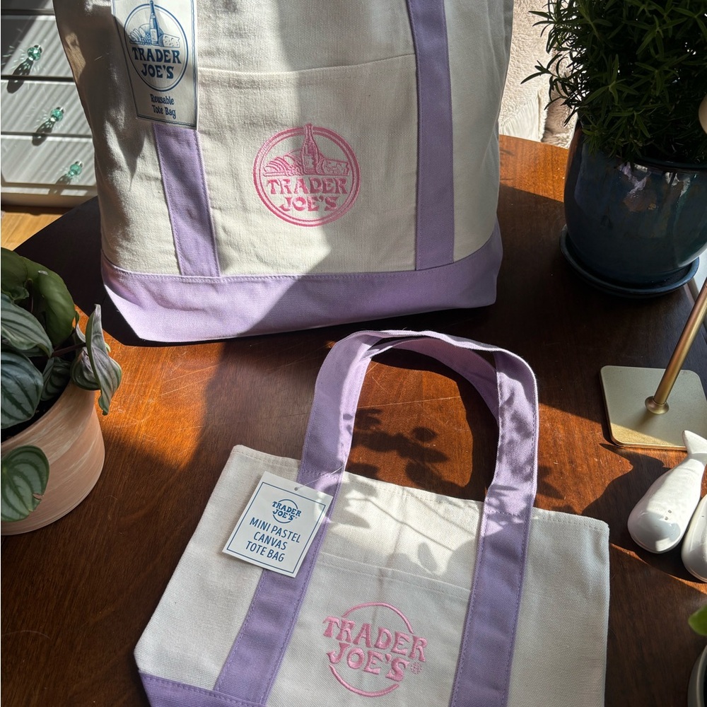Trader Joe's Mini Canvas Tote Bag in Cream with Lavender
